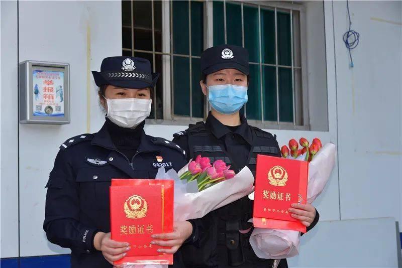 你们有没有怪过父母没给你买车买房？游戏画面